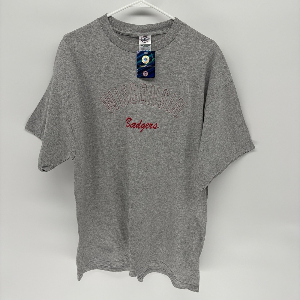 Vintage Wisconsin Badgers Delta Pro Weight Shirt New w Tags Embroidered Men XL